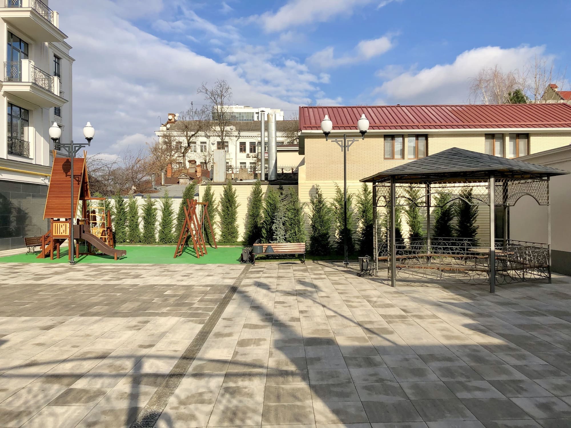 Галерея  ДКТ Мариинский Бульвар 17