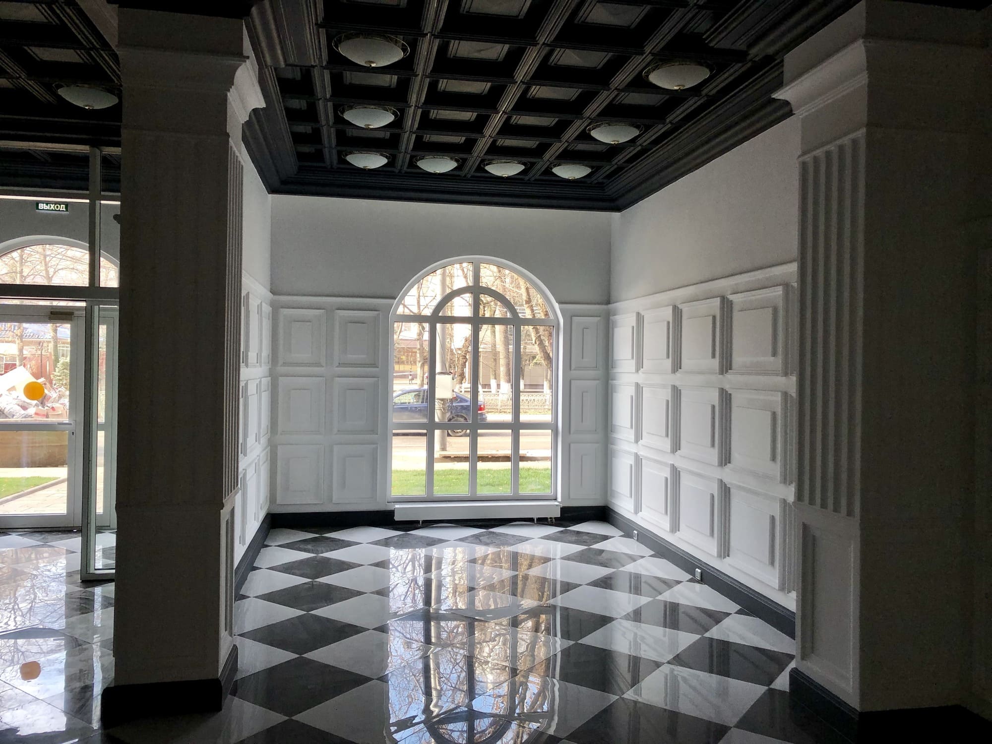 Галерея  ДКТ Мариинский Бульвар 3