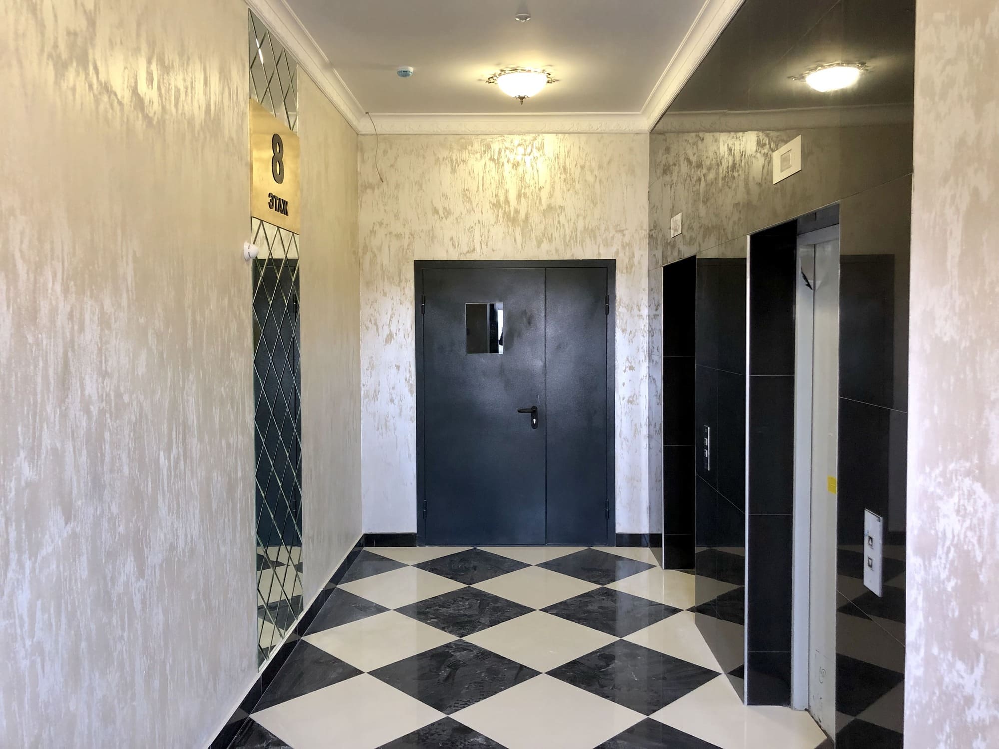 Галерея  ДКТ Мариинский Бульвар 26